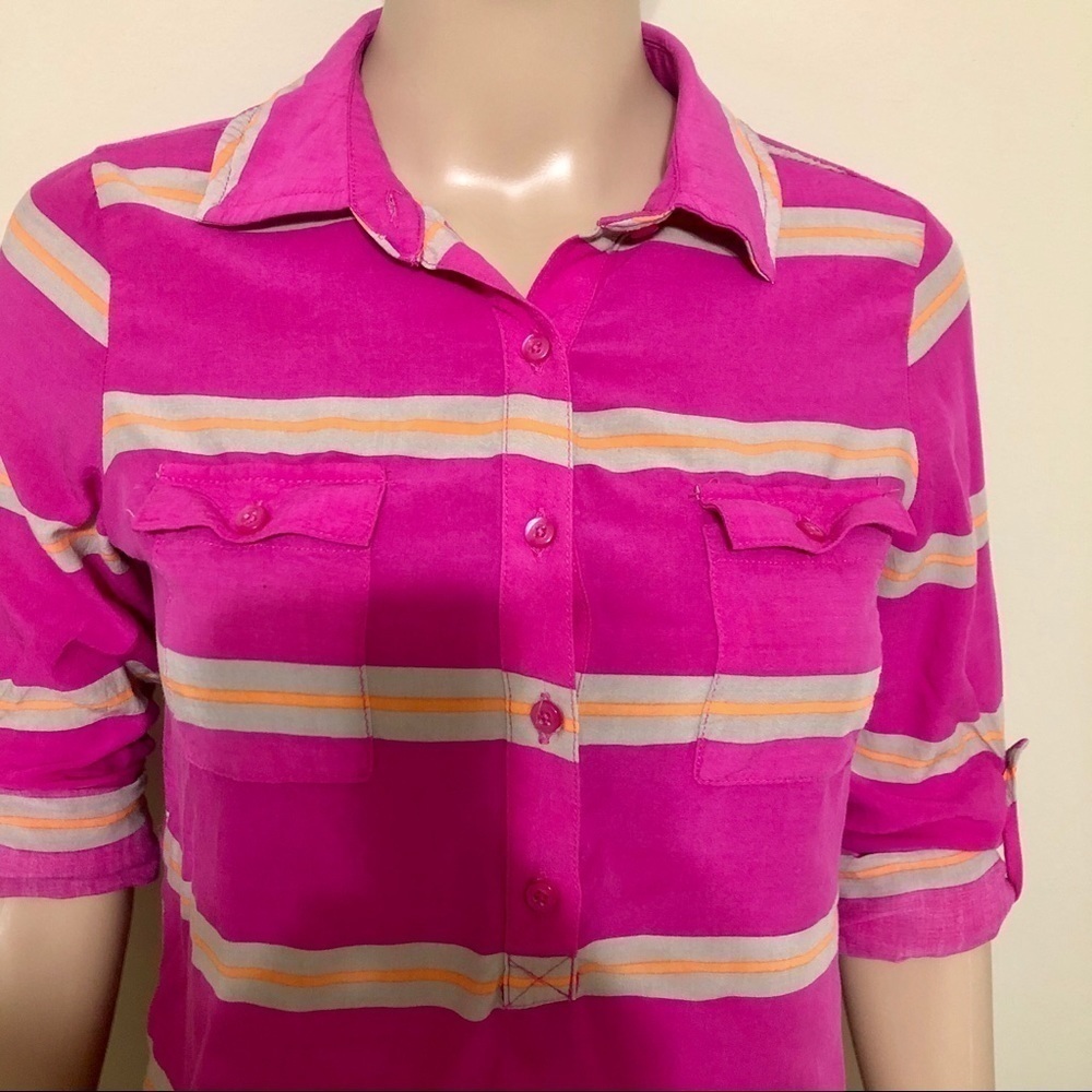 Old Navy Top with Front Pockets - Picture 7 of 11